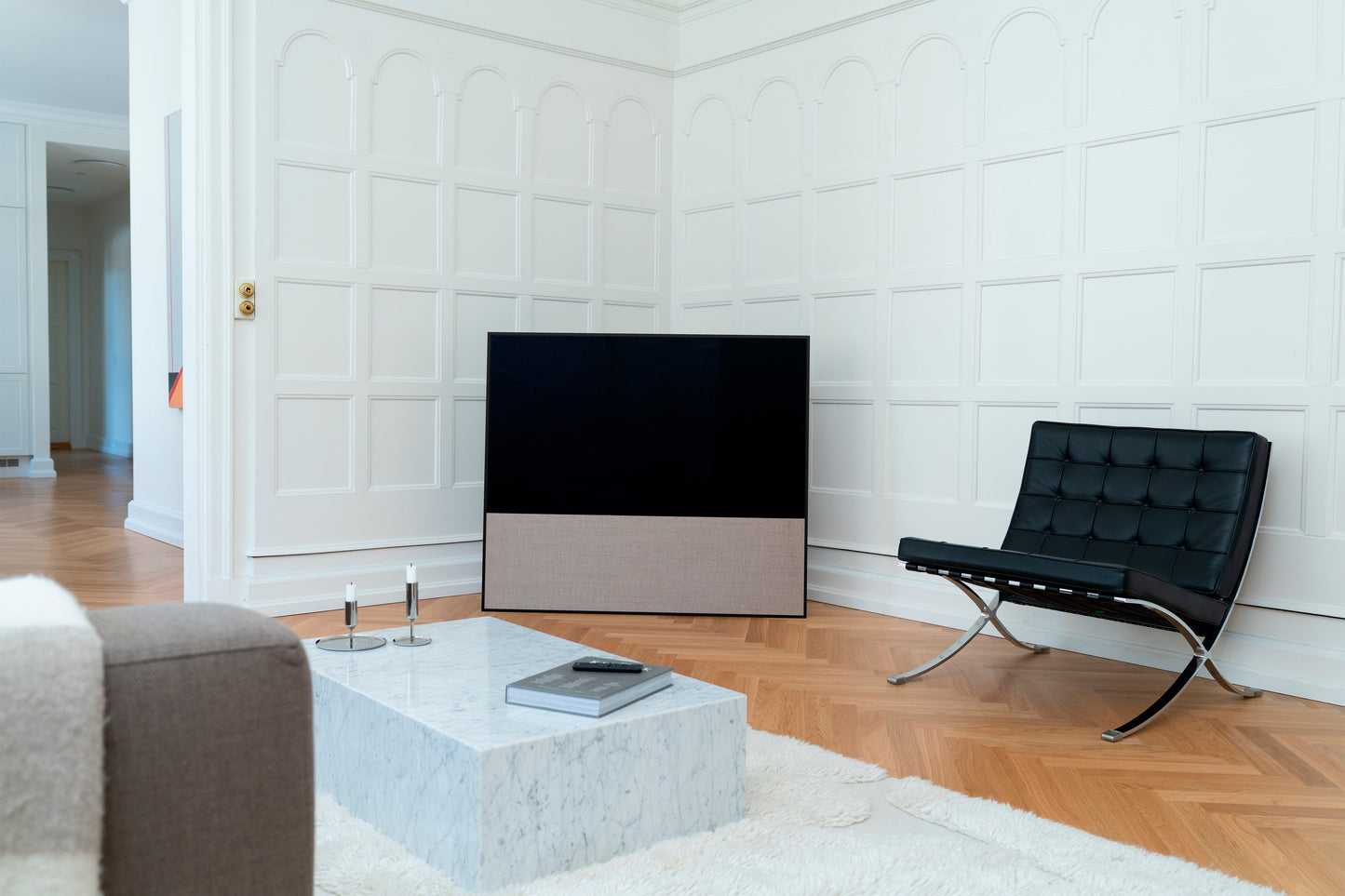 CANVAS 85" Frame Soundbar Speaker
