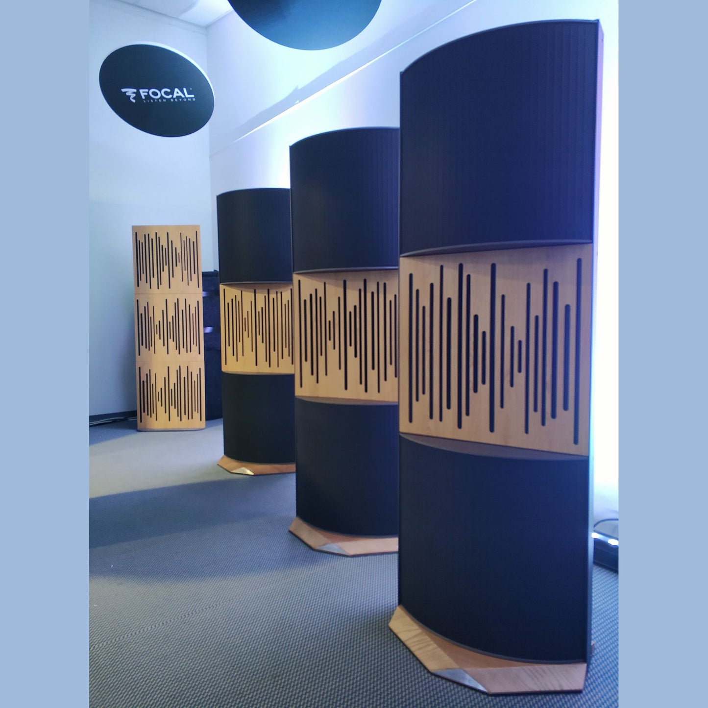 Cinema Round Ultra VMT