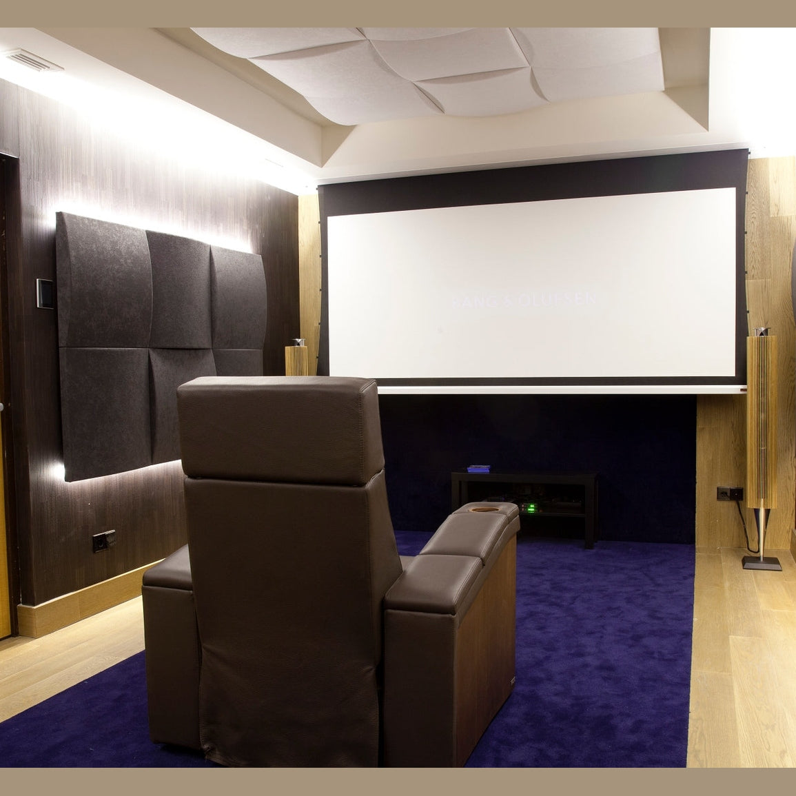 Cinema Round Premium