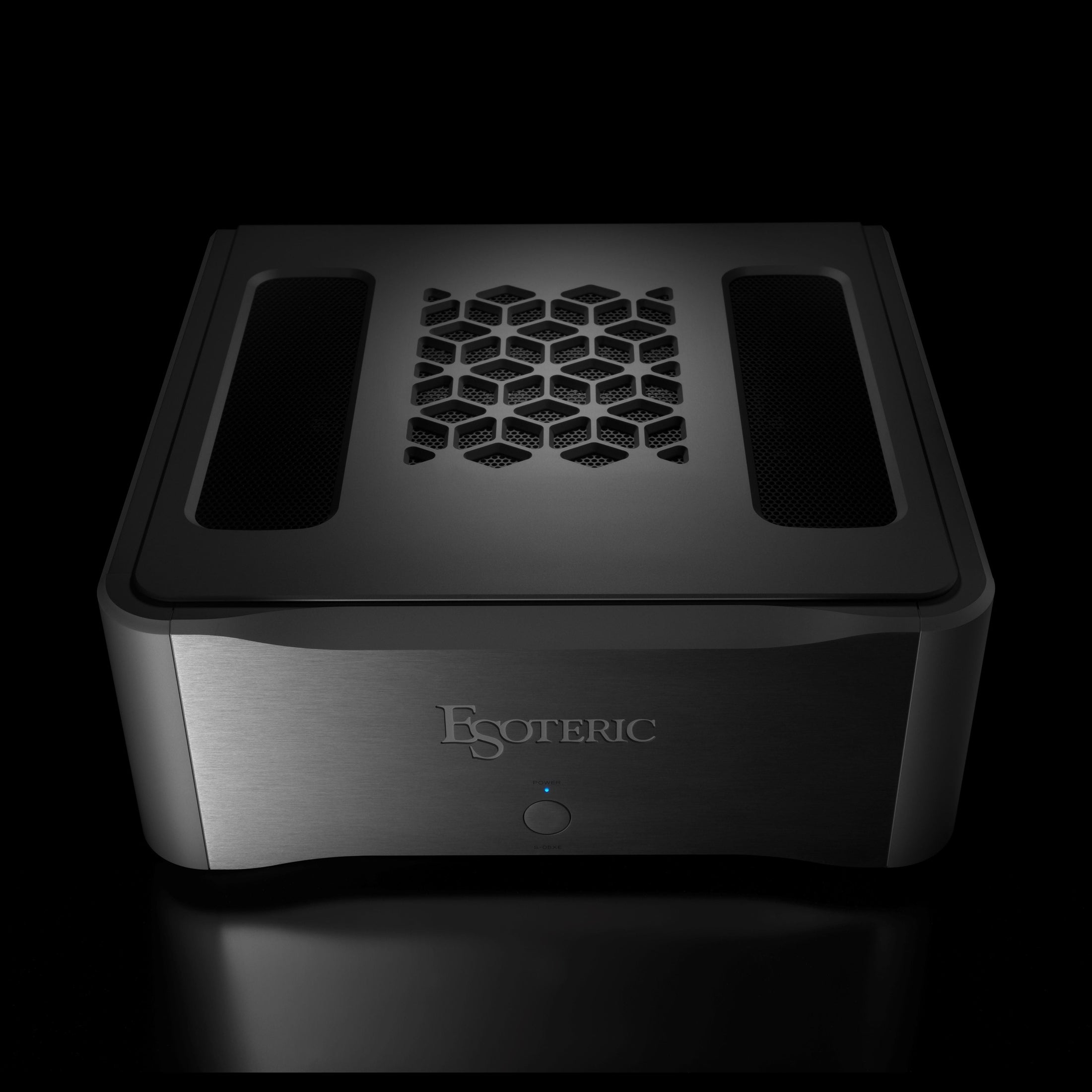 Esoteric S-05XE Class-A Stereo Amplifier – Playback Distribution