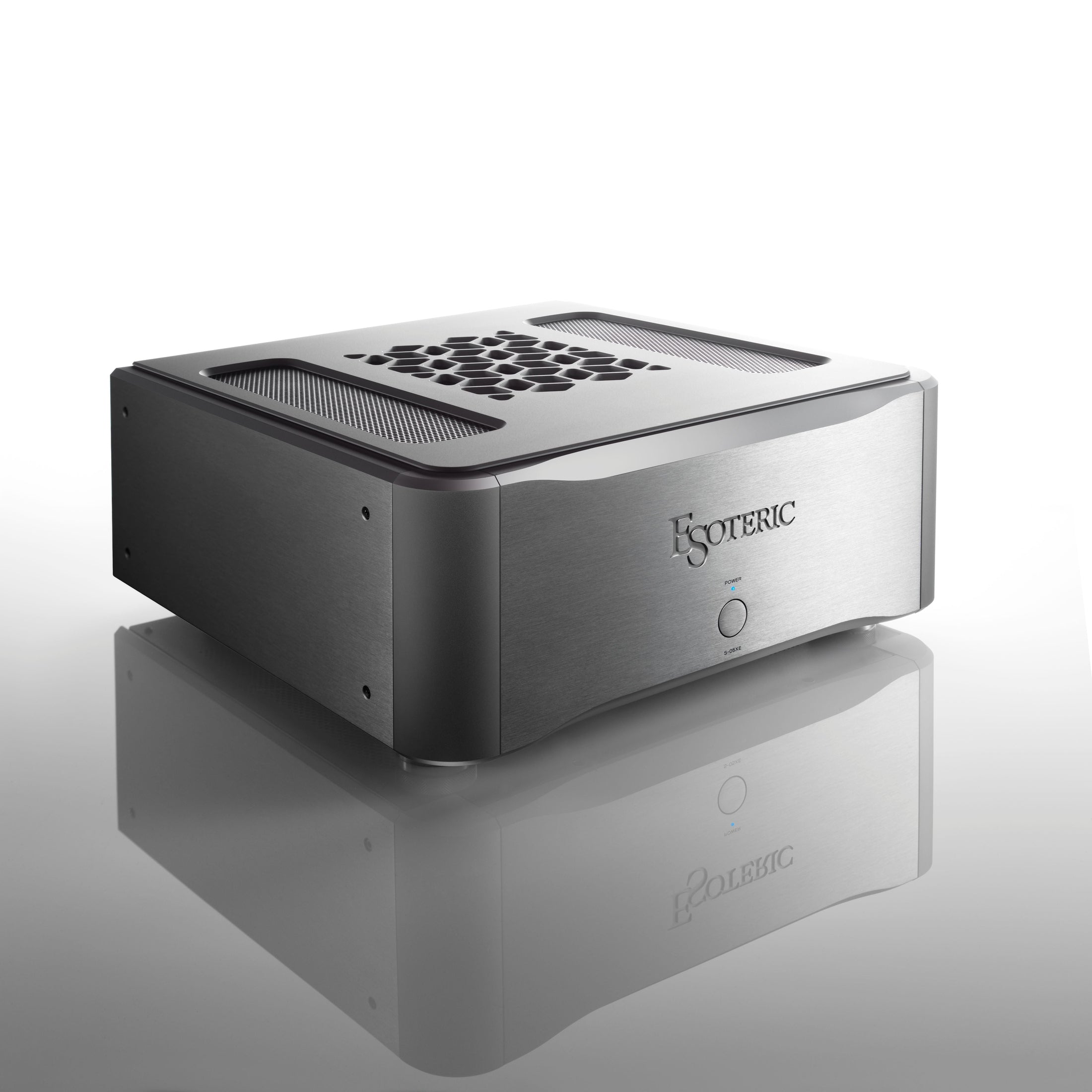 Esoteric S-05XE Class-A Stereo Amplifier – Playback Distribution