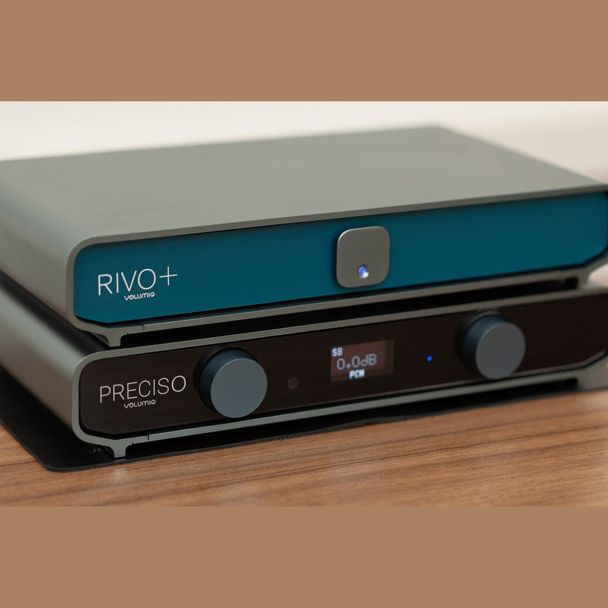 Volumio Preciso and Rivo Plus angled view