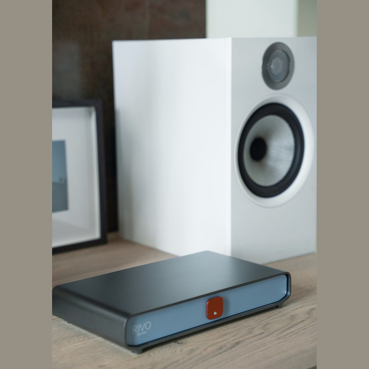 Volumio Rivo digital transport with loudspeaker